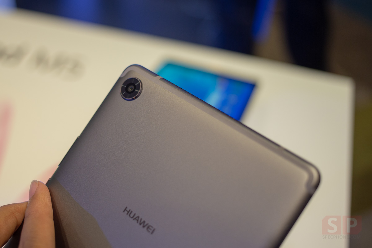 Hands on HUAWEI MediaPad M5 and M5 Pro SpecPhone 010