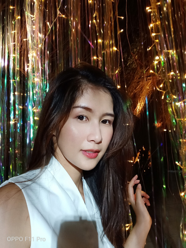 Simple Photo Hands on OPPO F11 Pro SpecPhone 0007