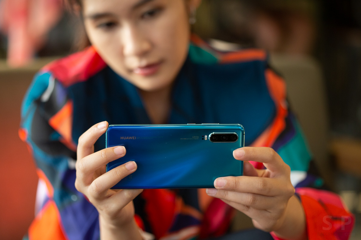 Почему huawei p30 сняли с производства