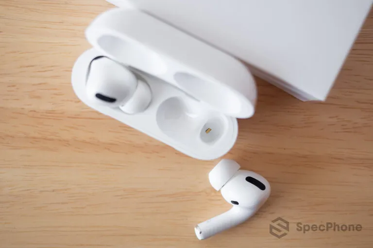 Review Apple AirPods Pro SpecPhone 16