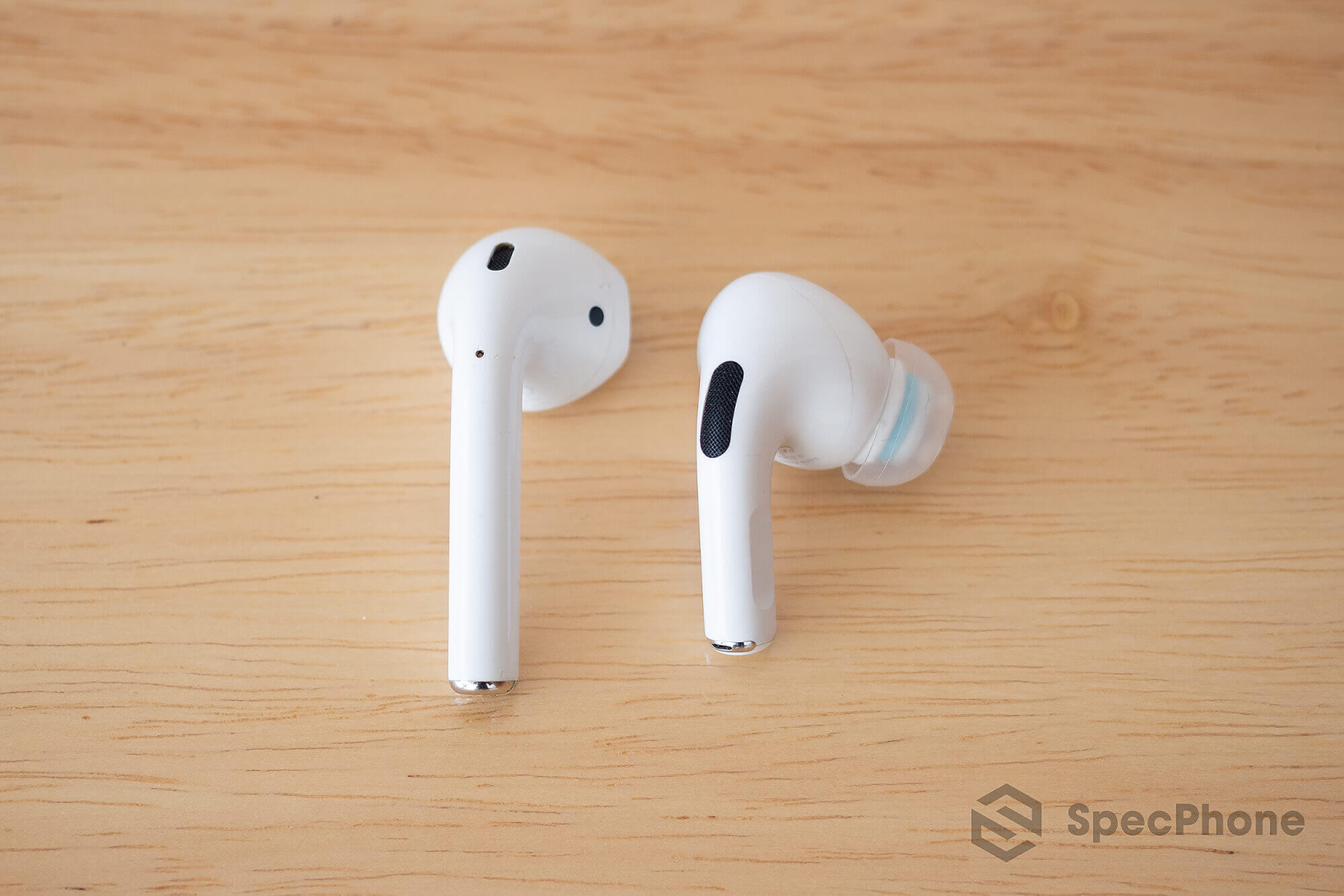 Review Apple AirPods Pro SpecPhone 26