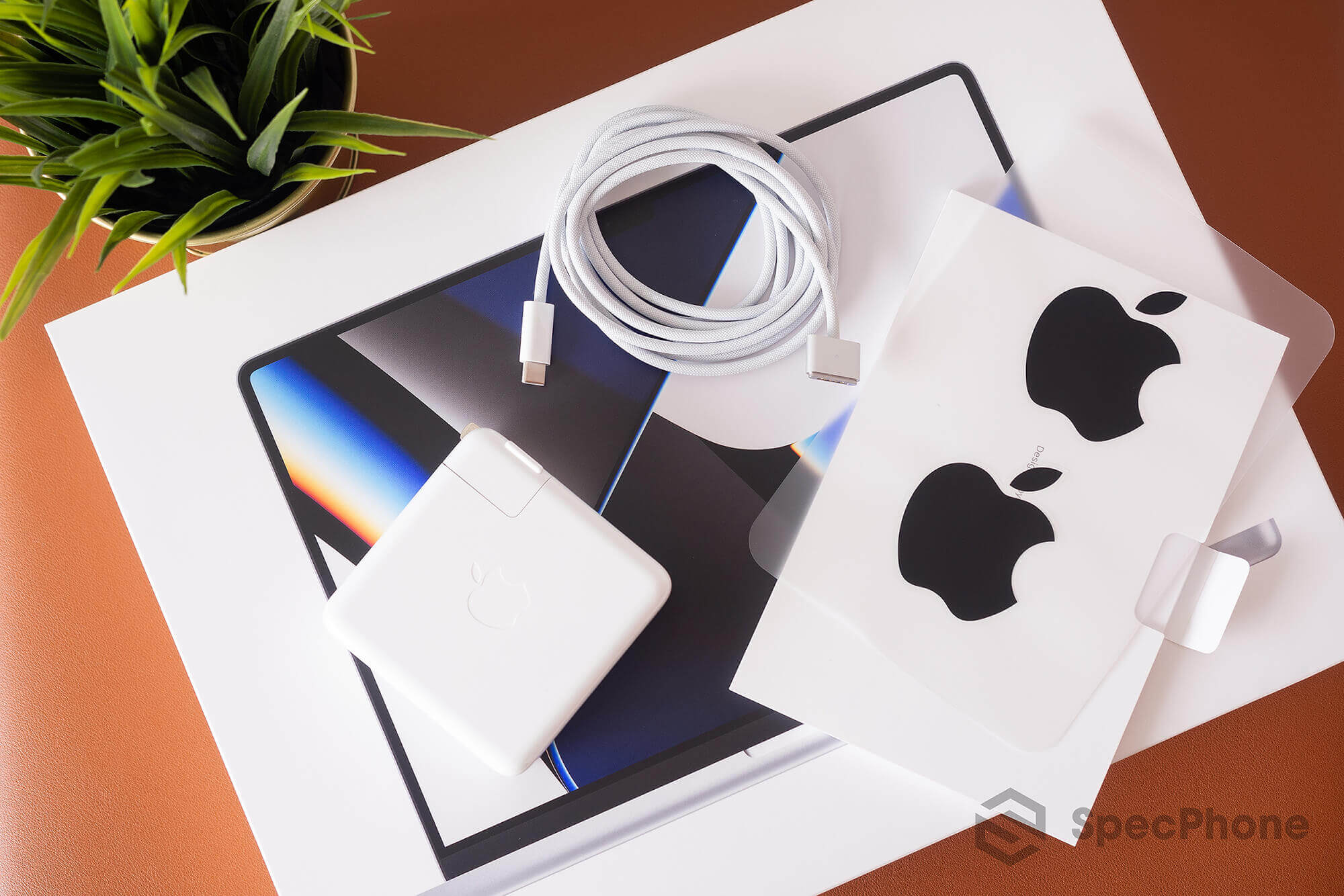 Review Apple MacBook Pro 14 M1 Pro SpecPhone 04