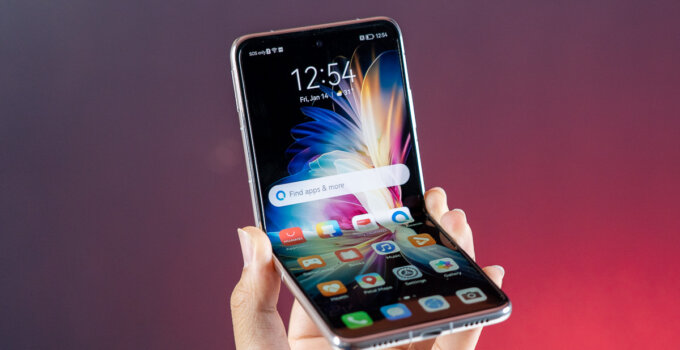 HUAWEI P50 Pocket สมาร์ตโฟนจอพับ ดีไซน์ 3 มิติ พับเนียนสนิท สุดโดดเด่นแห่งปี 2022