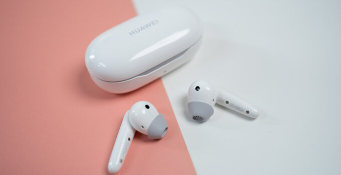 รีวิว HUAWEI FreeBuds SE หูฟัง TWS แบบ Semi In-ear สวมใส่สบายในราคาเบา ๆ 1,899 บาท