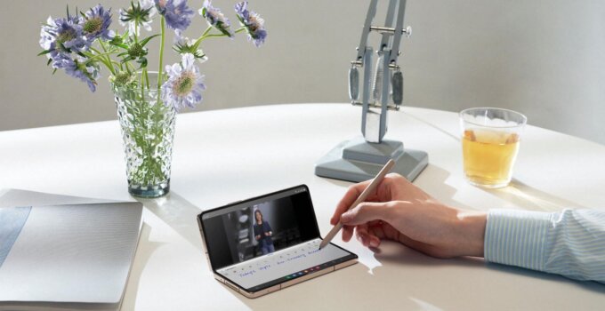 Samsung Galaxy Z Fold4 อัพสกิล ผู้บริหารยุคไฮบริด ให้ Work & Play มีคุณภาพ