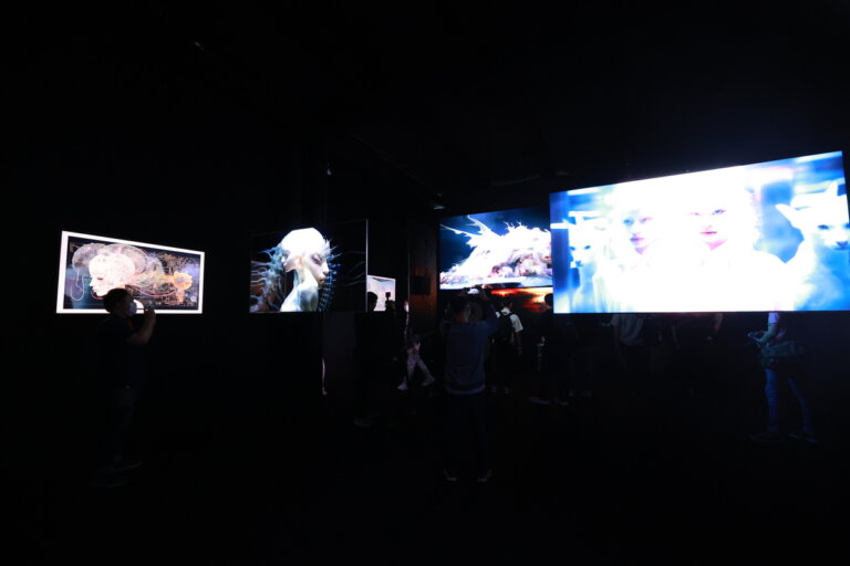 05 Samsung จับมือศิลปินระดับโลก 0010x0010 เปิดนิทรรศการสุดล้ำ Algorithmic Organisms ที่ MOCA BANGKOK