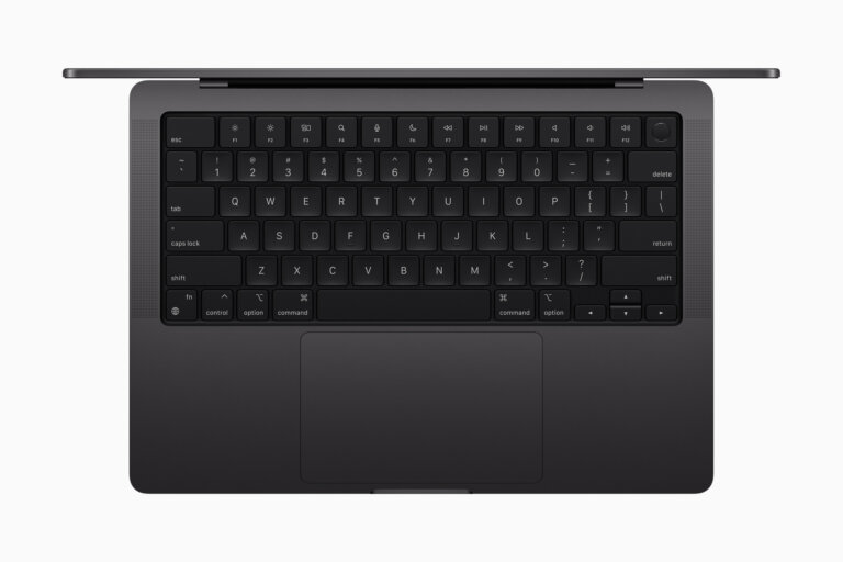 Apple MacBook Pro keyboard 231030