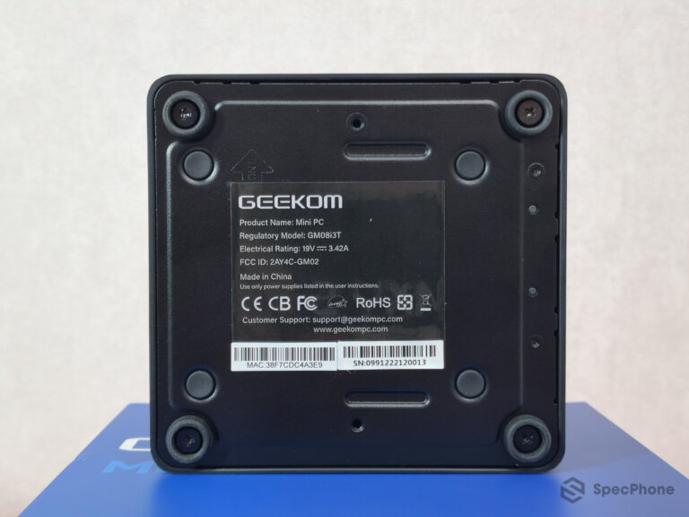 Review Geekom Mini IT8 SE 50