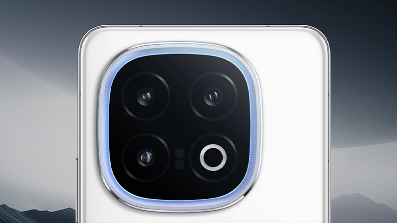 หลุดสเปค iQOO 15 มาพร้อมจอ 2K 6.8 นิ้ว ชิป Snapdragon 8 Elite Gen 5 และกล้อง Periscope 50MP 2