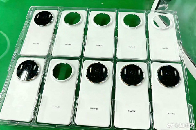 HUAWEI Mate 80 Pro เผยภาพตัวเครื่องล่าสุด พร้อมดีไซน์วงแหวนกล้องขนาดใหญ่