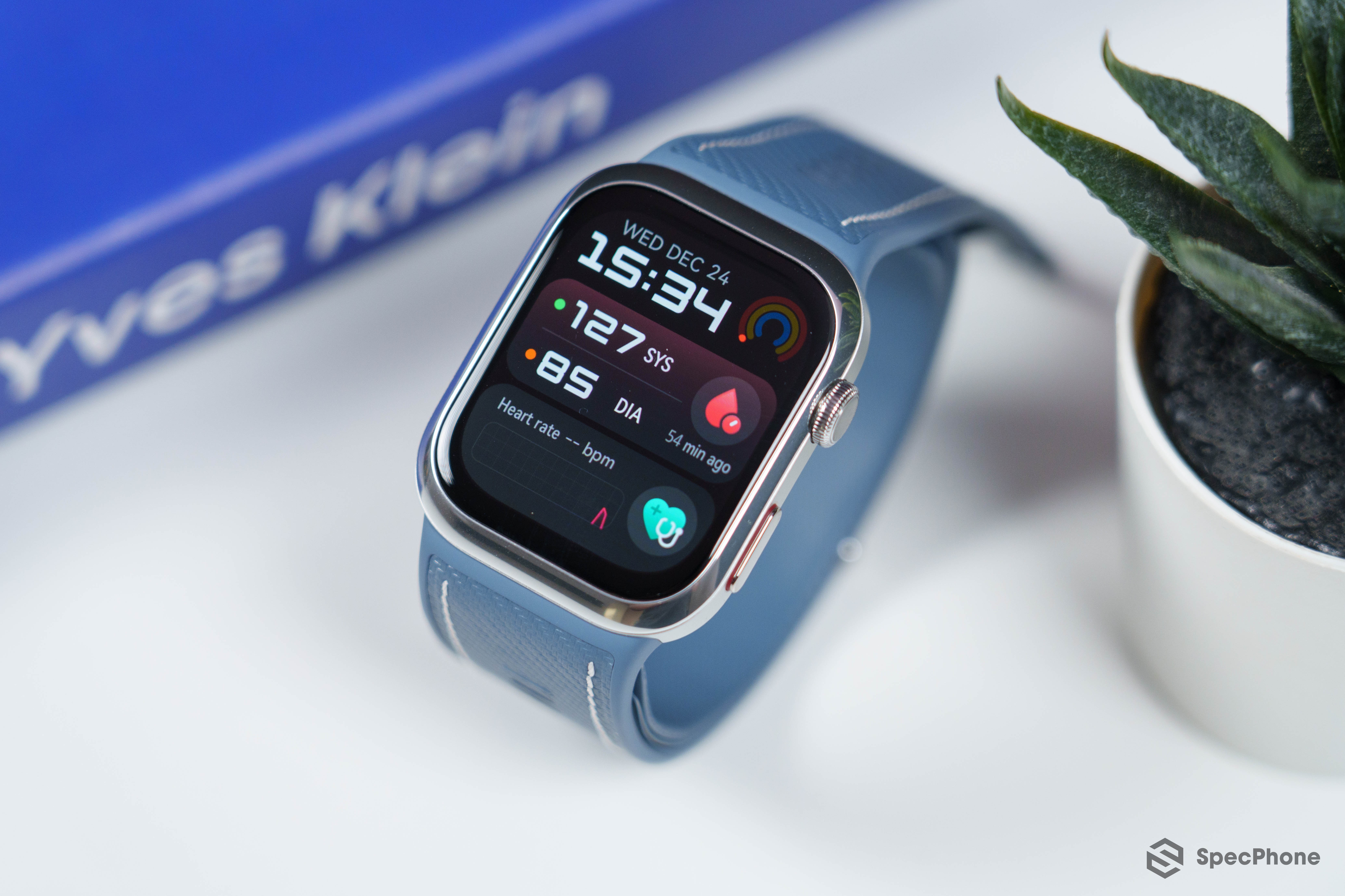 รีวิว HUAWEI Watch D2 Blue Edition: สมาร์ทวอทช์ ABPM รุ่นแรกของโลก วัดความดันแม่นยำ 24 ชม. ในดีไซน์สีน้ำเงินสุดสปอร์ต!