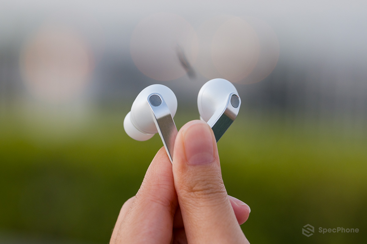 รีวิว Samsung Galaxy Buds 4 Pro: เบสแน่น ดีไซน์ใหม่ ใส่สบายมาก หูฟังเรือธงปี 2026 ที่สาวกซัมซุงต้องมี!