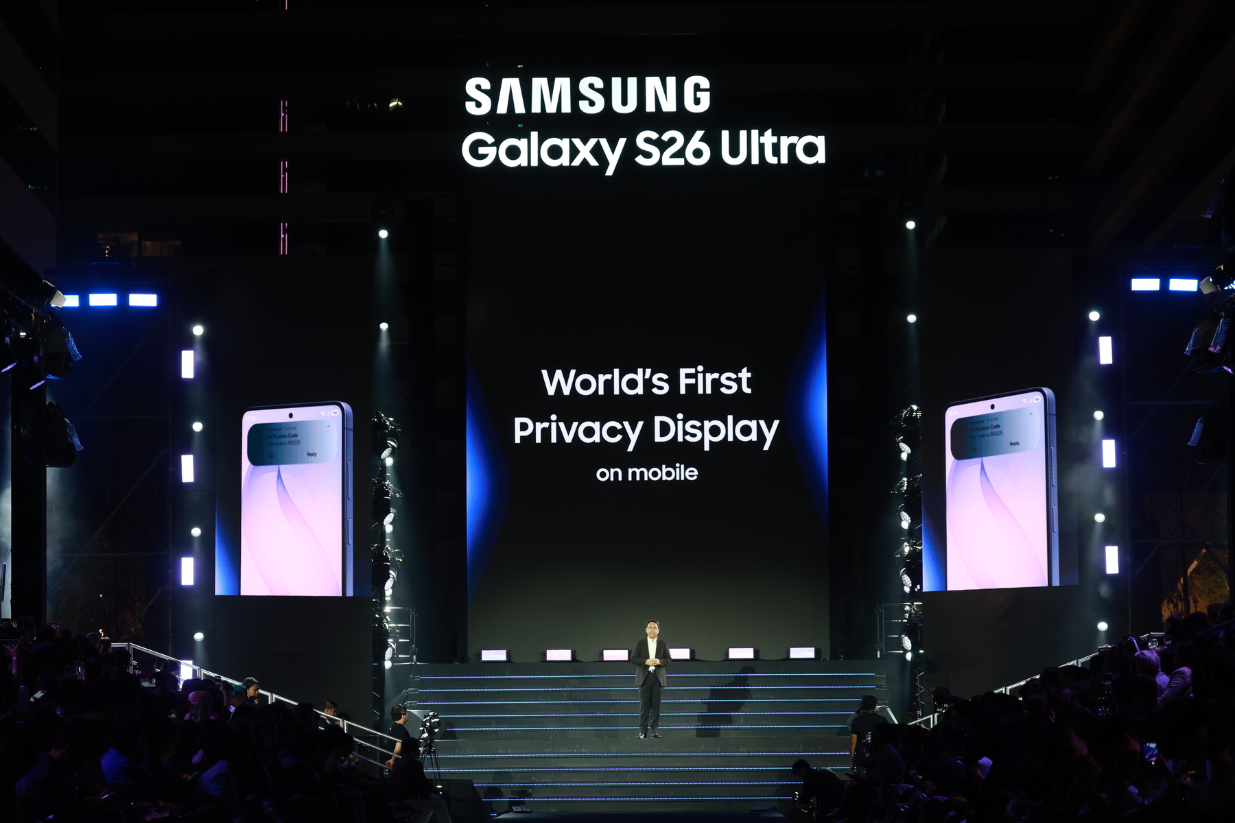 ซัมซุง เปิดตัว Galaxy S26 Series อย่างยิ่งใหญ่ในไทย กับงาน “Beyond the Galaxy” ชูจอ Privacy Display ครั้งแรกของโลก พร้อมตอกย้ำความเป็นผู้นำ AI Phone 