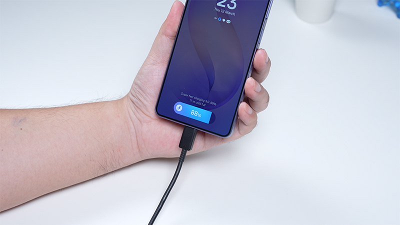 รีวิว Samsung Galaxy S26 Ultra ครั้งแรกกับจอ Privacy Display พร้อมอัปเกรดกล้องและ Galaxy AI ให้เหนือกว่าเดิม 