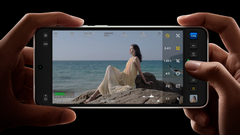 เปิดตัว vivo X300 Ultra จัดเต็มจอ 2K 144Hz ชิป Snapdragon 8 Elite Gen 5 และกล้องคู่ 200MP ตัวเทพ 