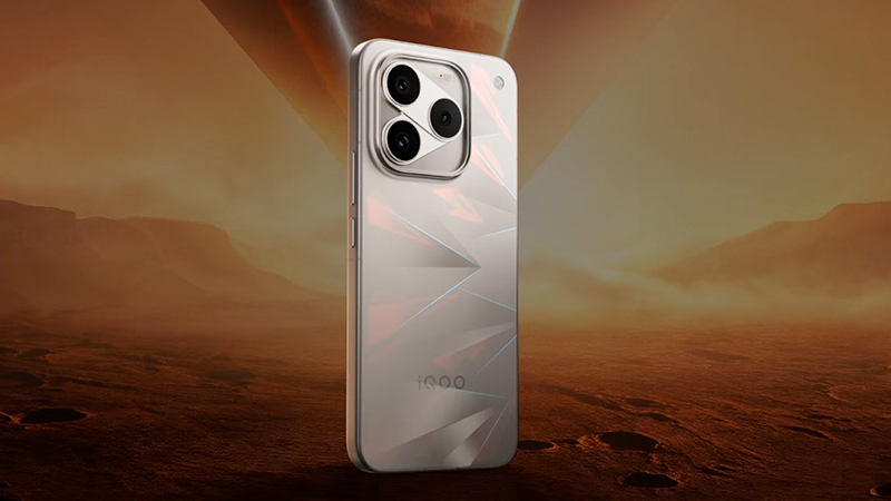 เปิดตัว iQOO 16 มือถือเรือธงสายเกม จอ 2K 165Hz ชิป Snapdragon 8 Elite Extreme Gen 6 และแบต 8,400mAh