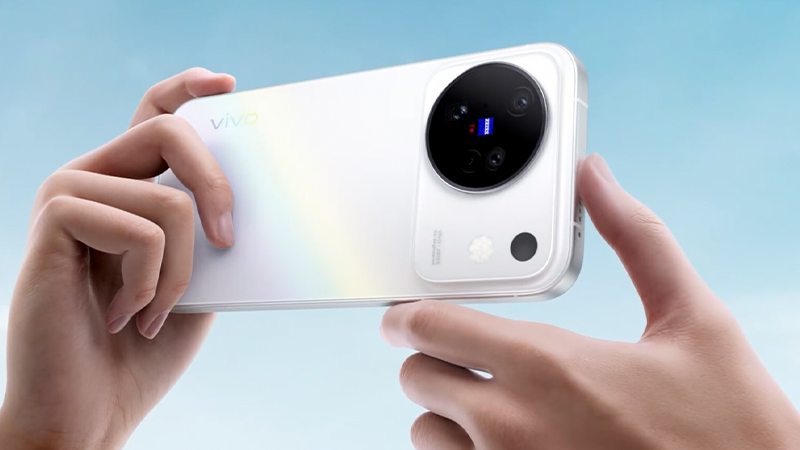 เปิดตัว vivo X500 ใช้ชิป Dimensity 9600M กล้อง ZEISS 50MP แบต 7,500mAh ราคาเริ่มต้นประมาณ 27,300 บาท 